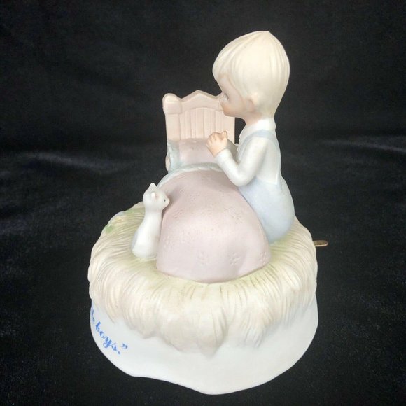 VTG Lefton Music Box Plays Jesus Loves Me Boy Pray - Picture 6 of 11